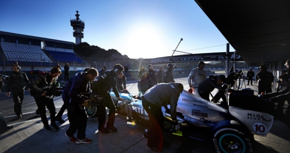 Lewis Hamilton testing at Jerez - Photo: Mercedes-Benz